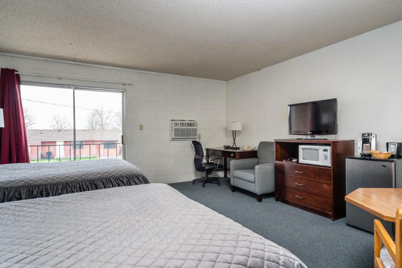 M&M Motel Connell Екстер'єр фото
